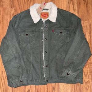 🆕 Levi's Men's Green Sherpa Jacket size XL